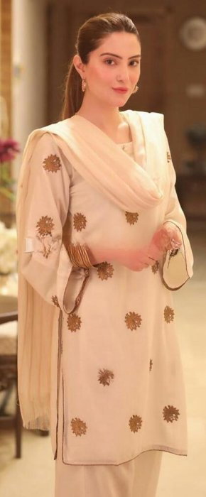Saina - photo 2