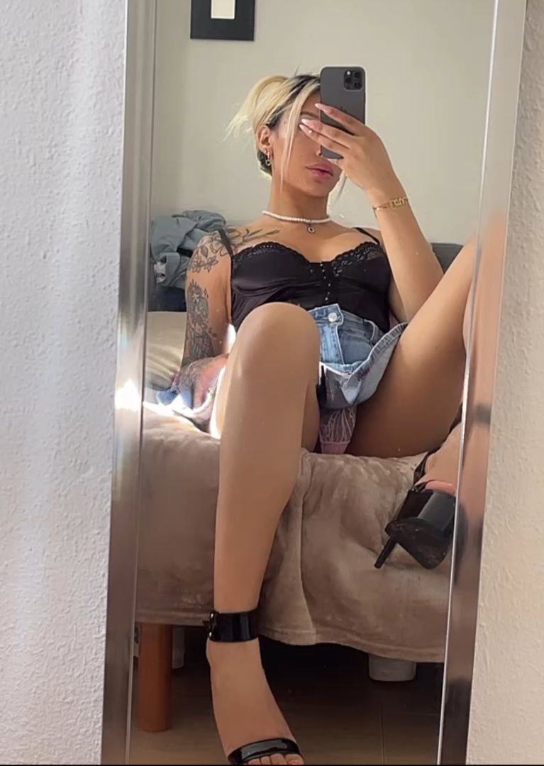 Violet Navarro - foto 15