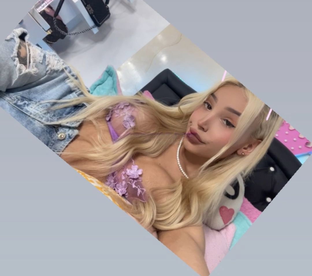 Violet Navarro - foto 16