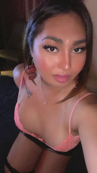 Ladyboy Nam Ponce - foto 2