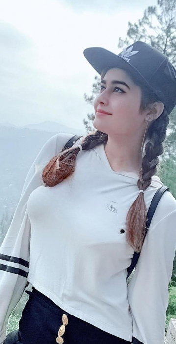 Saniya - foto