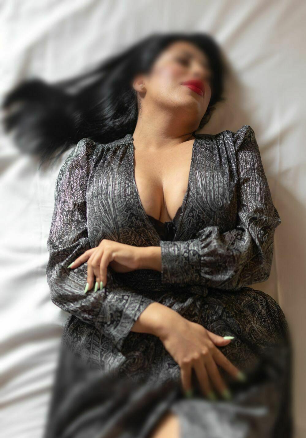Jasmin Curvy - photo