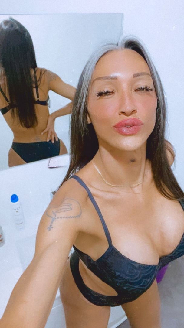 Ashiley Araujo - photo 16