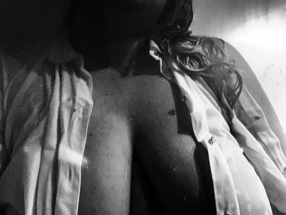 Mistress Royale - photo 6