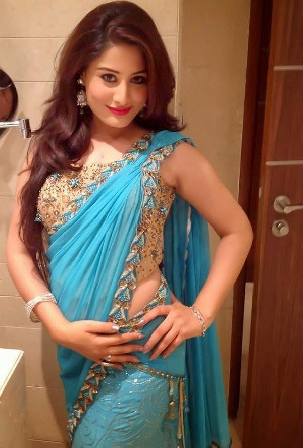 Model Nidhi - foto 4