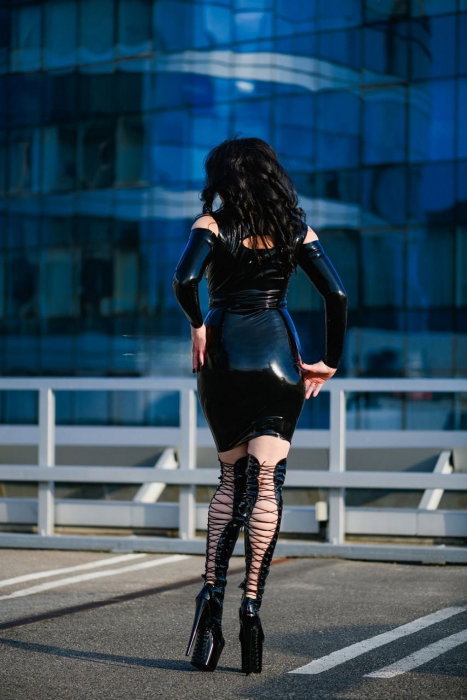 Dominatrix Patricia Stark - foto 7