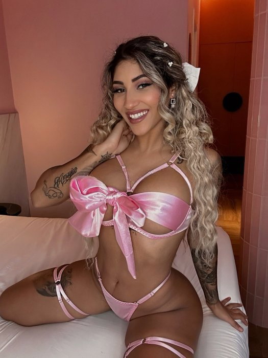Venus Afrodita Pornstar - photo 4