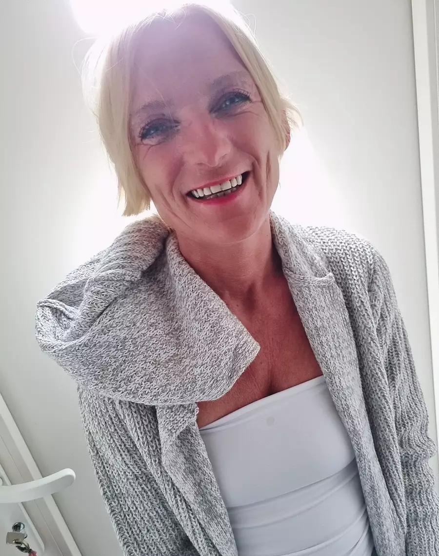 Ana Skinny Geil Sletje Extreem Anaal Mogelijk Plasjes - photo