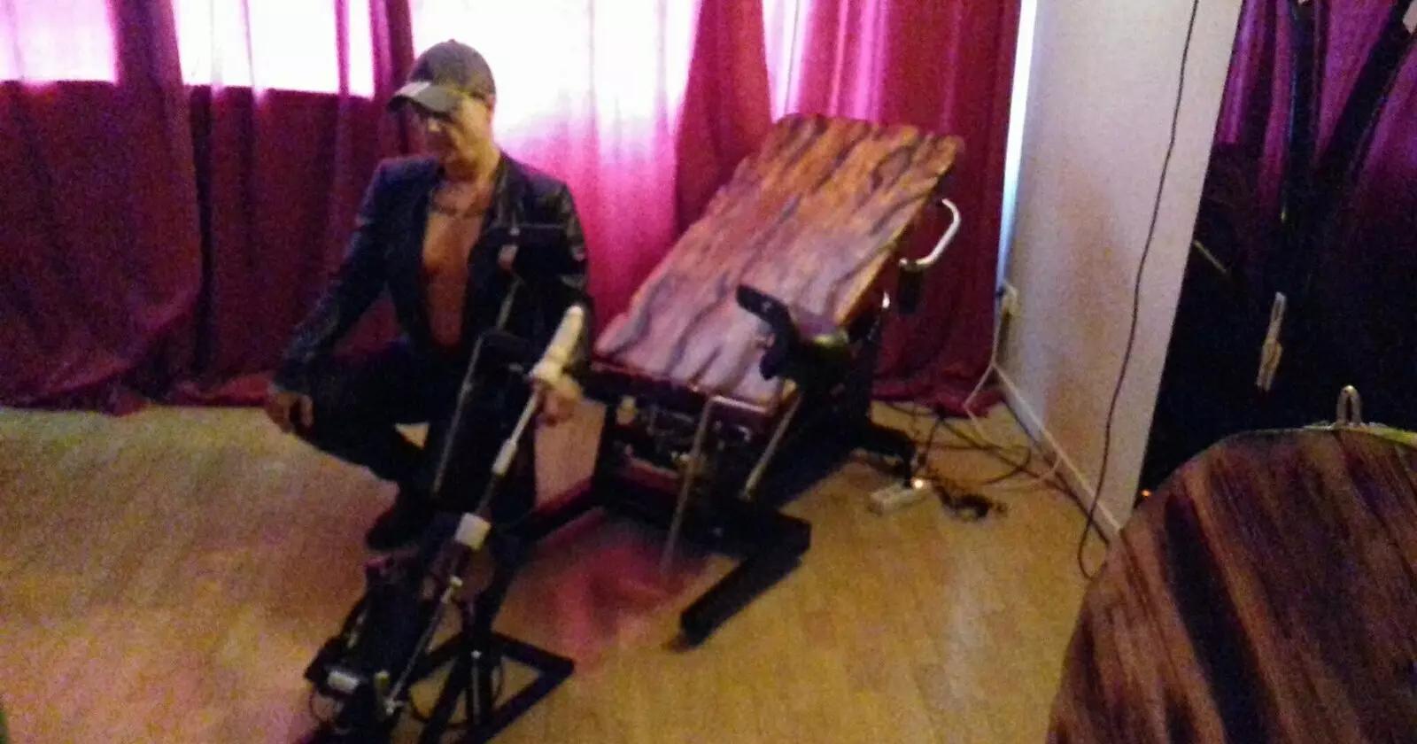 Kinky Sextherapheute - foto 10