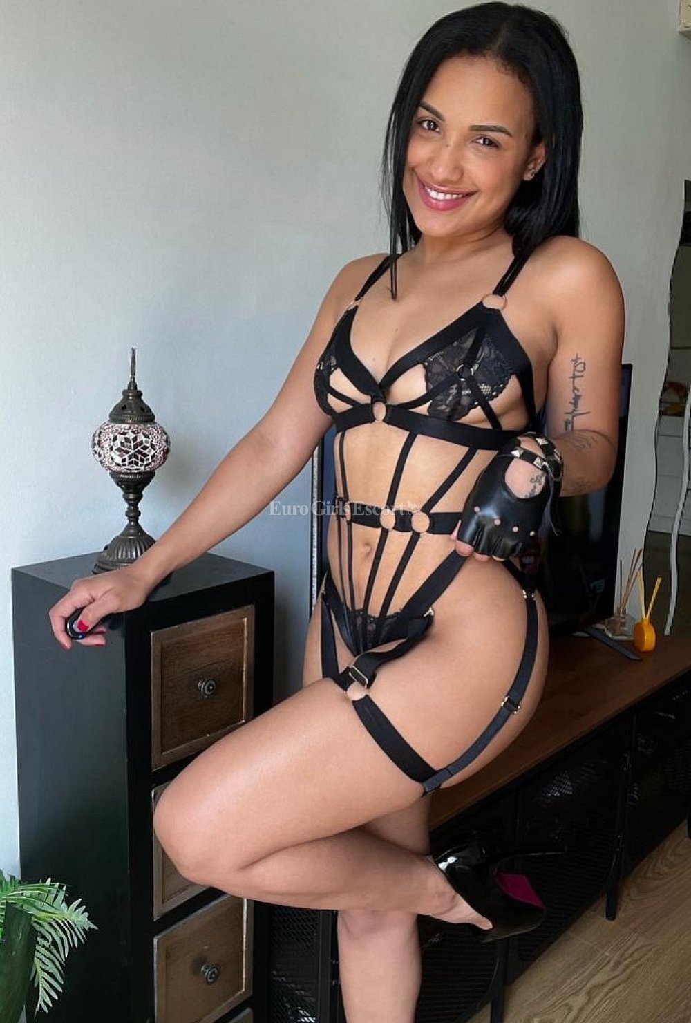 Isabel - photo
