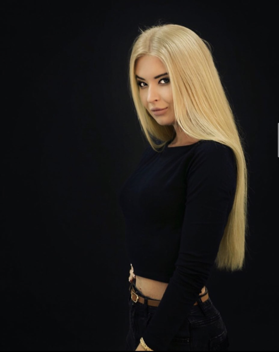 Courtney - photo