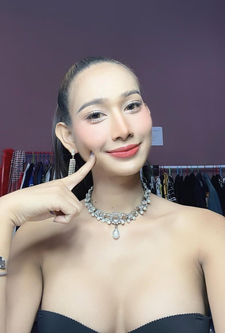 Ladyboy Mina - foto 12