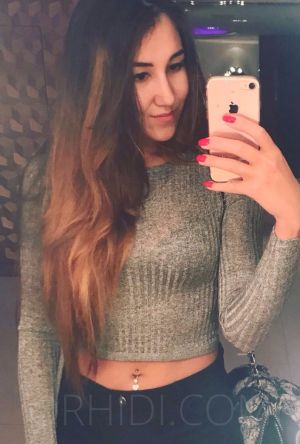 Ashley - photo