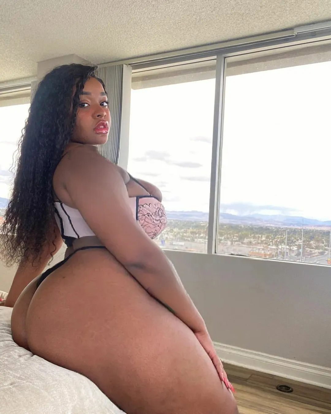 EBONY NIKITA XX - photo 2
