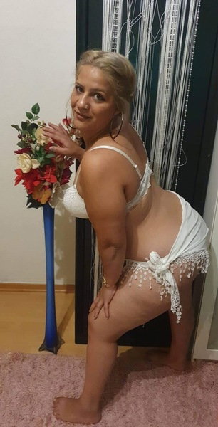 Vanessa421 - photo