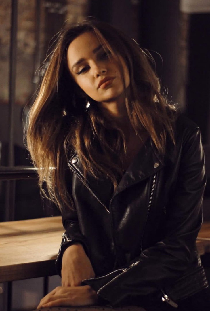 Anastasia - photo 8