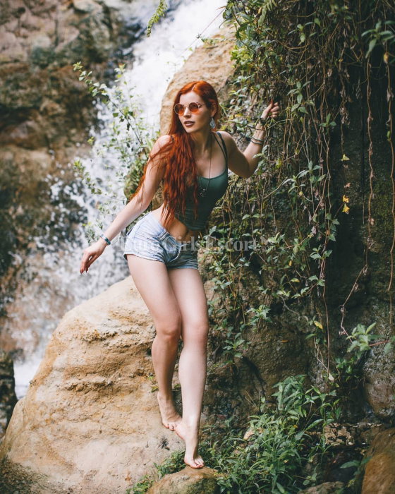 Joan - foto