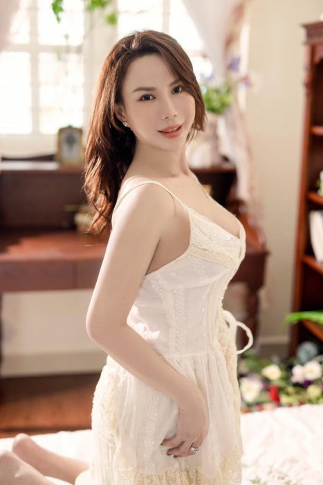 Julia - photo