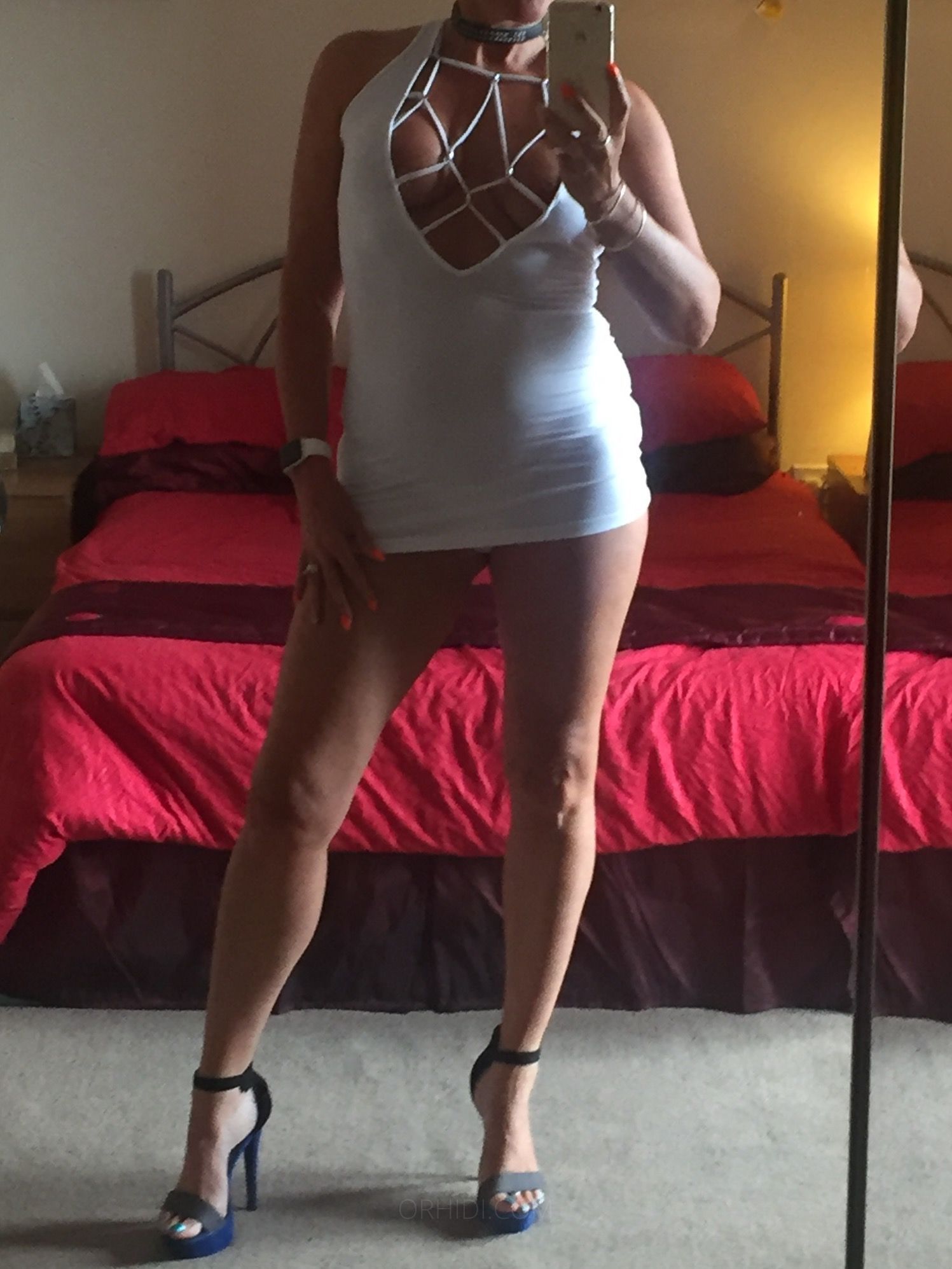 Elle James - photo