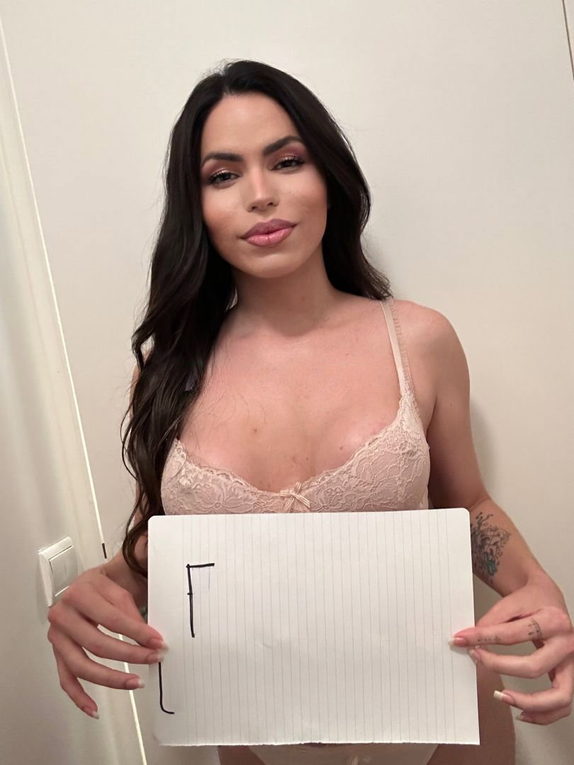 Livia Guevara - photo 8