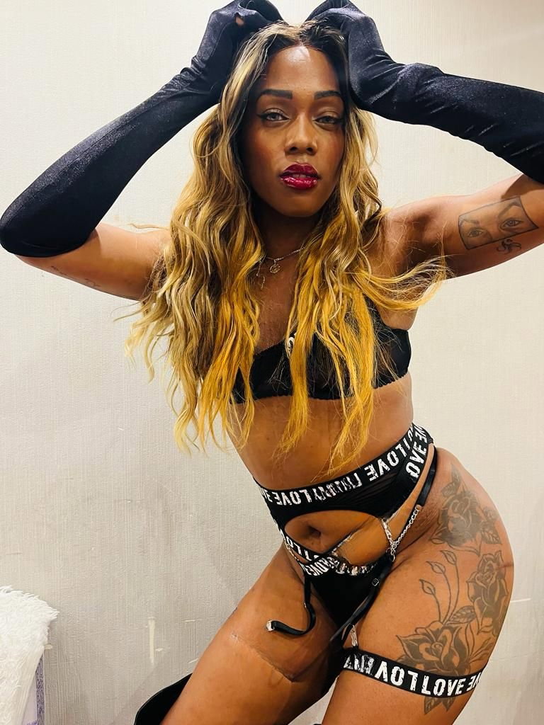 Naomi Perez - foto 8