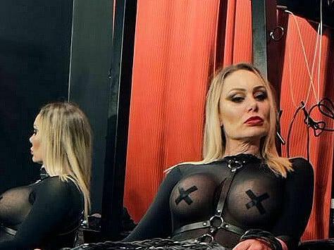 Madame M - photo