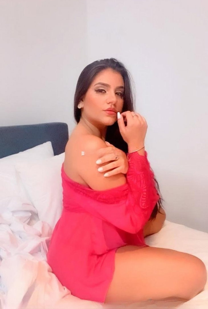 Iza Brasileira - foto 10