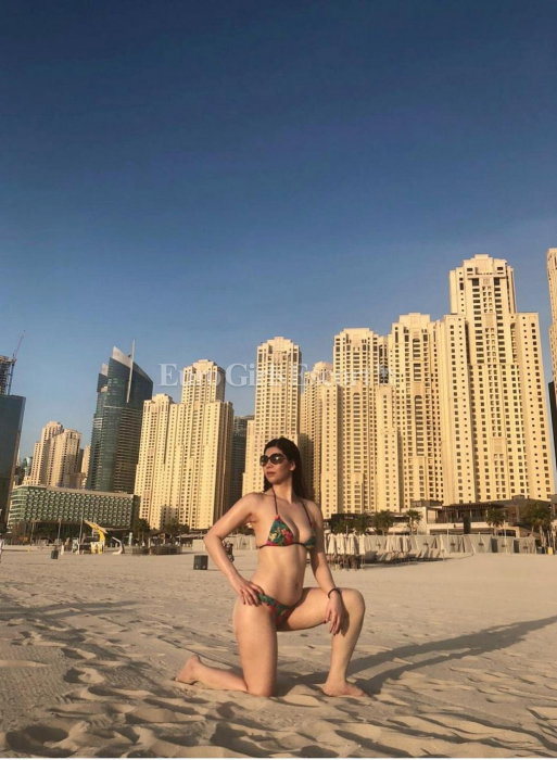 Sarah - photo 2