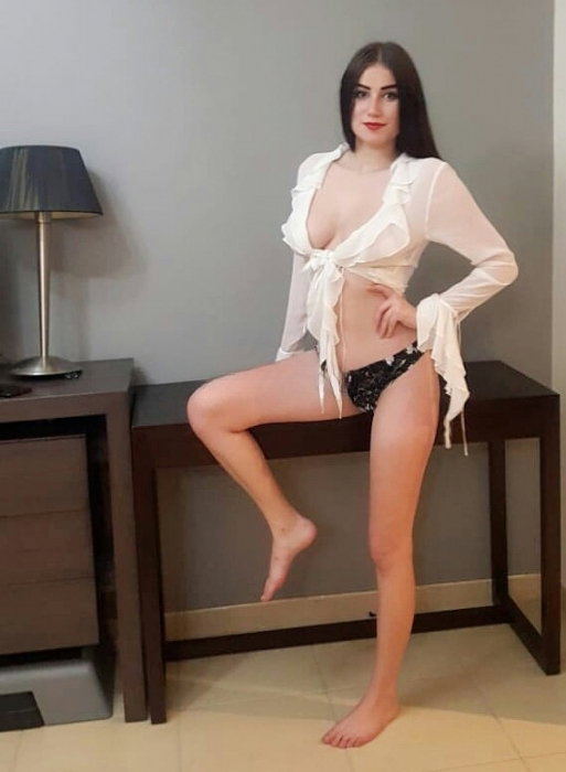 Bella - photo 2