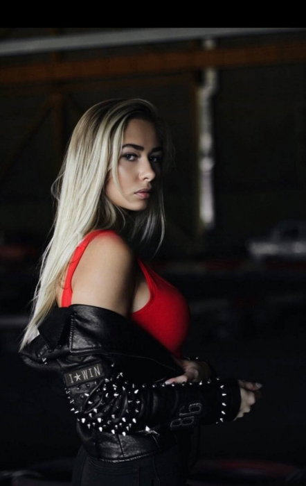 Miroslava - photo