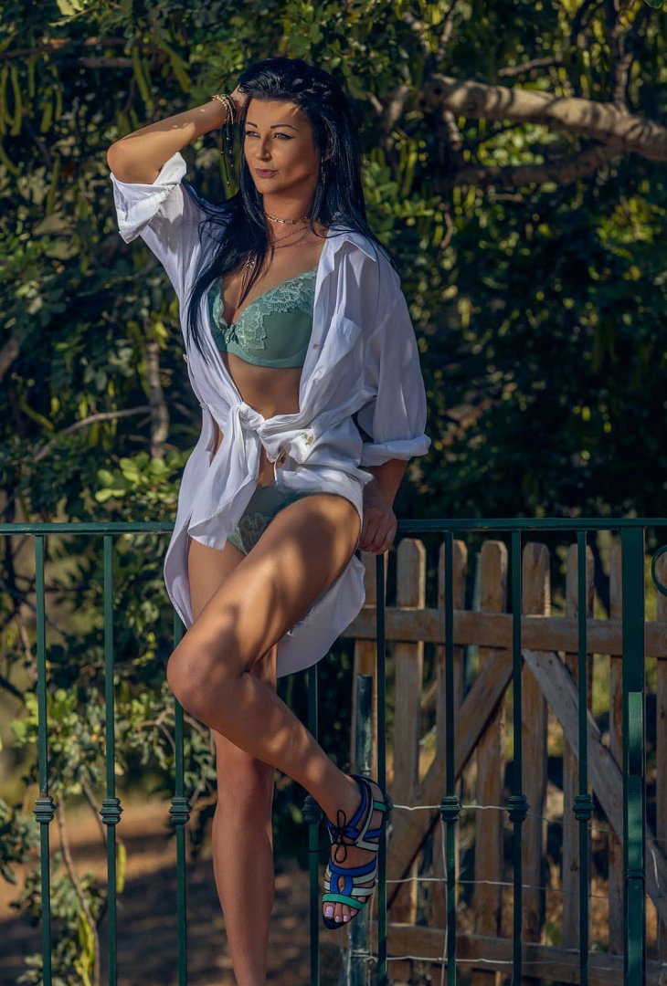 Adriana - foto 2