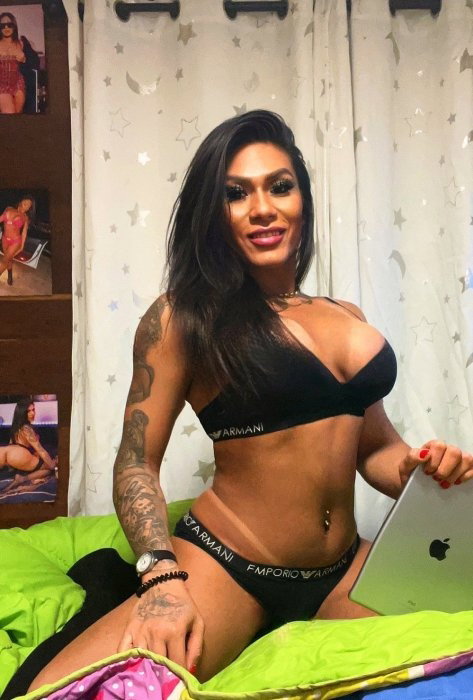 Sarah Bella - photo 16