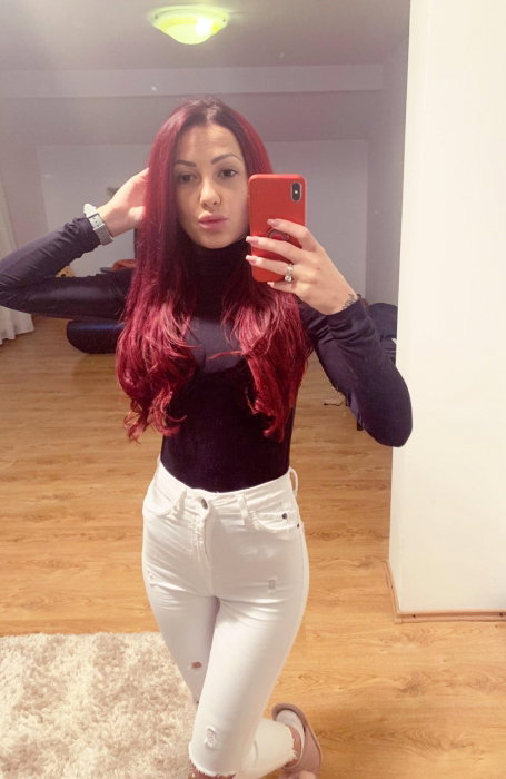 Nikole - photo 9