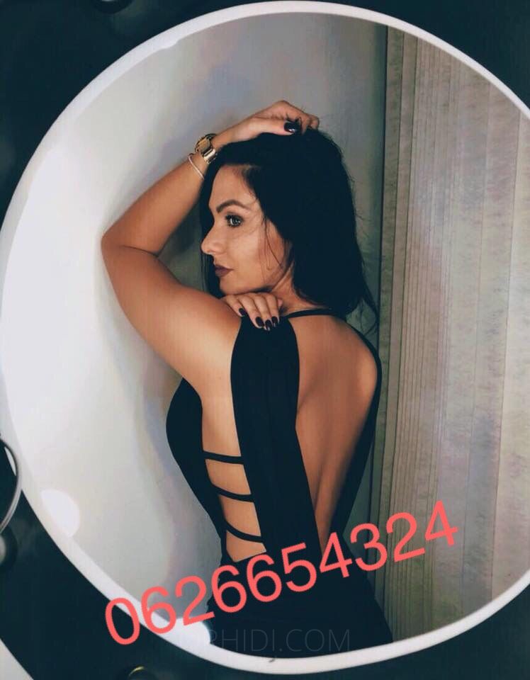 Camila - photo