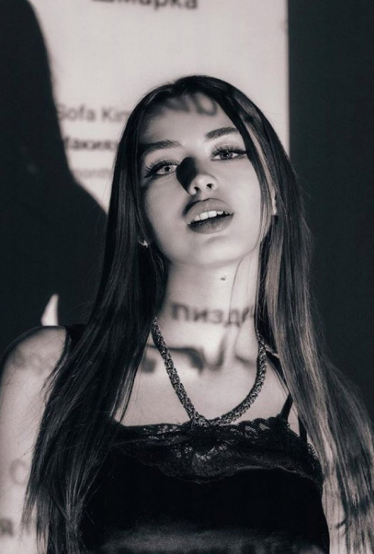 Julia - foto 3