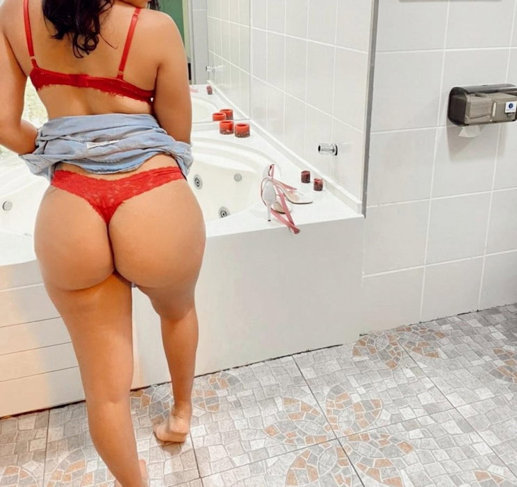 Bia Braganca - photo