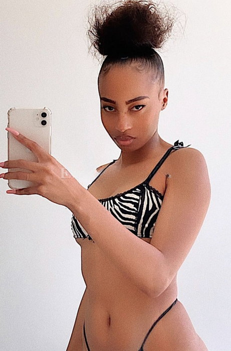 Chanelle - photo