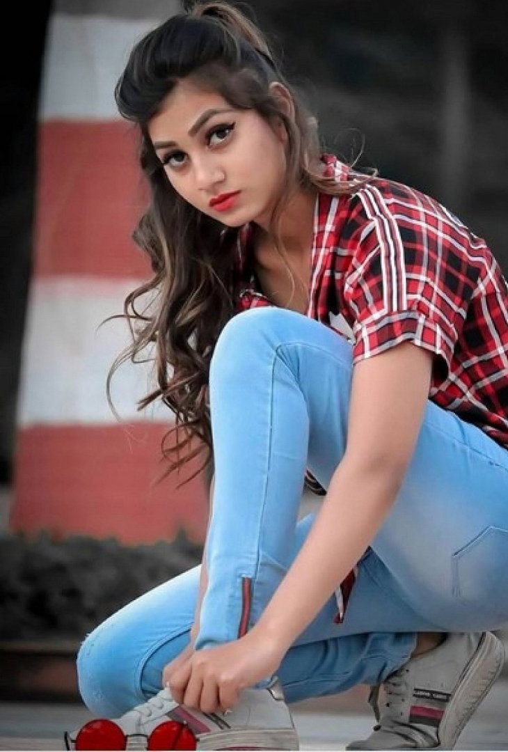 Call girl - photo