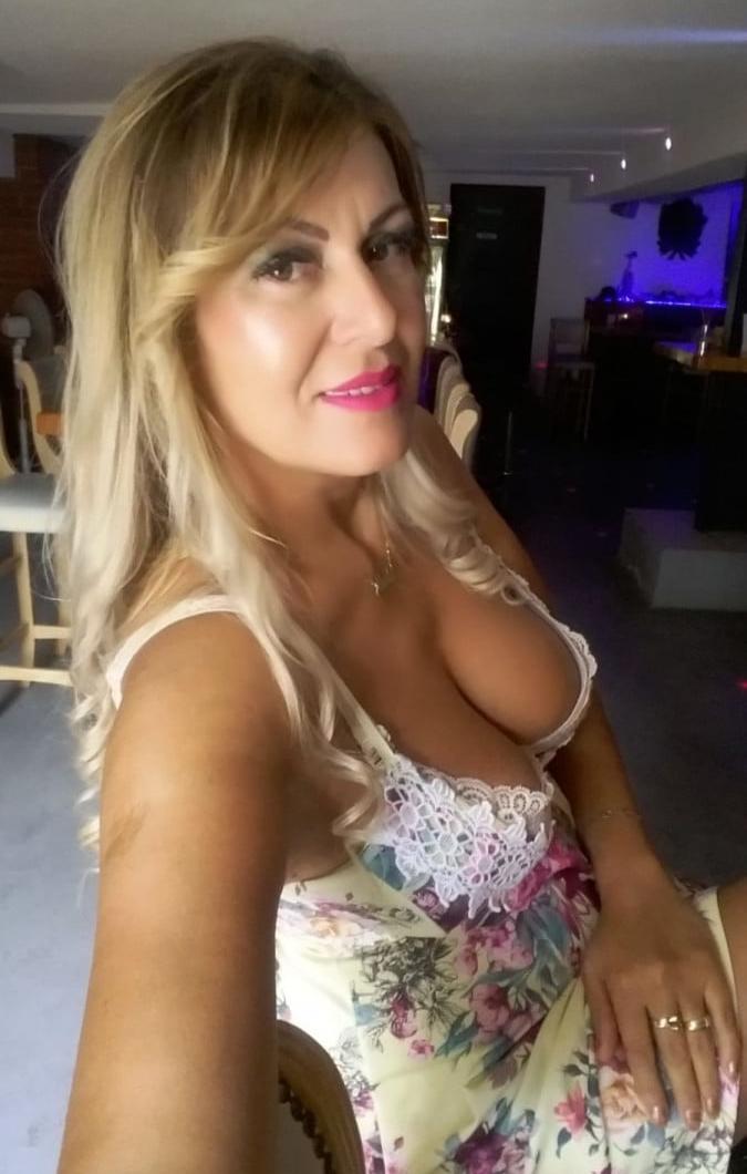 Sz Mihaela Milf - photo