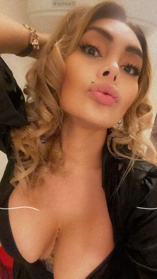 Salma Fox - photo 18