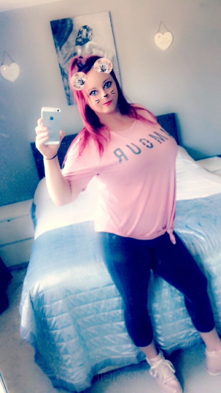 Naughtytantrachloe - photo