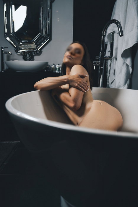 Cassandra Gray - foto 5
