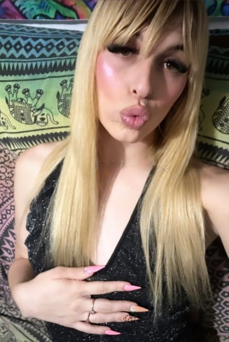 Chloe - photo