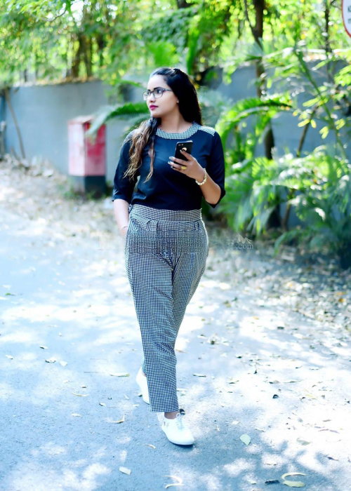 Komal - photo 4