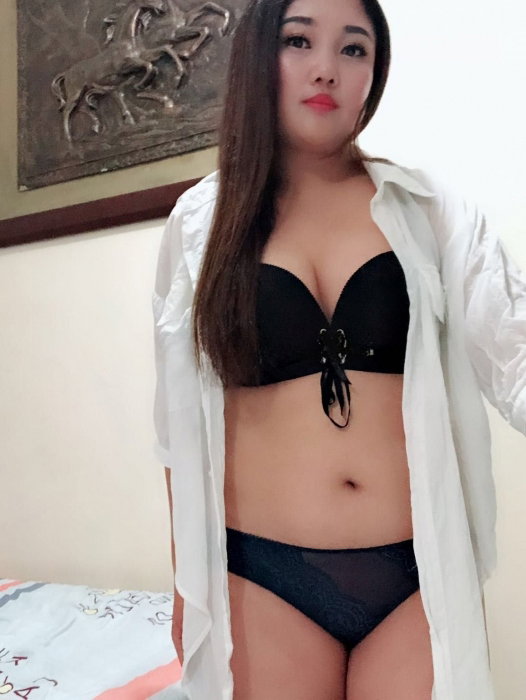 Young sexy girl - foto 2