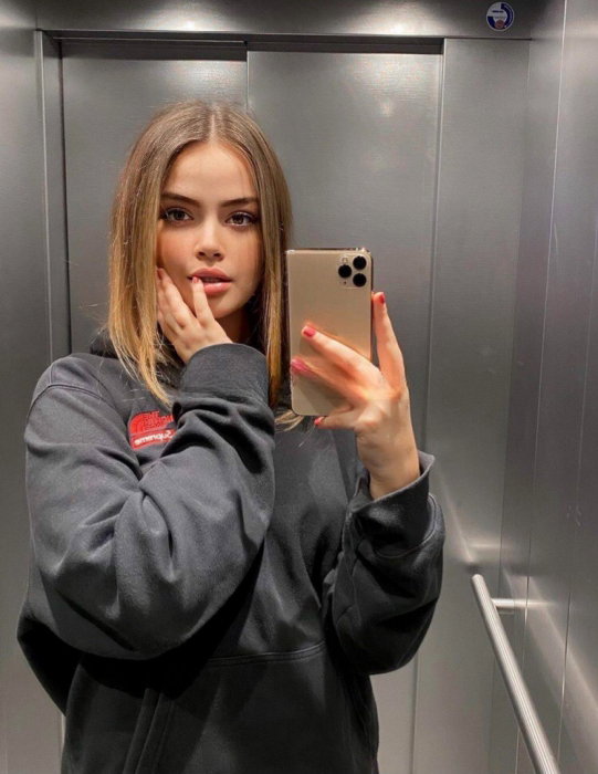 Yana - photo