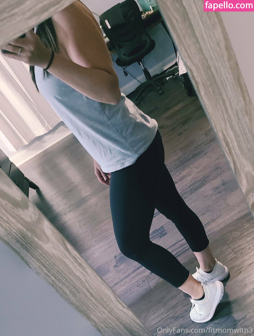 Cortney - foto 76