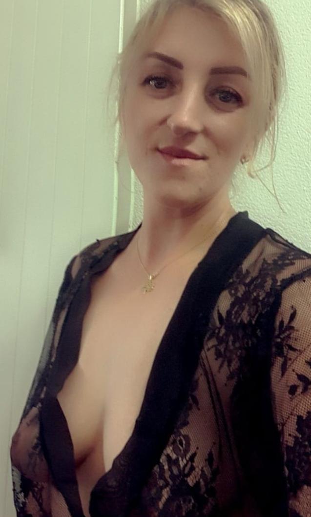 Mia - photo