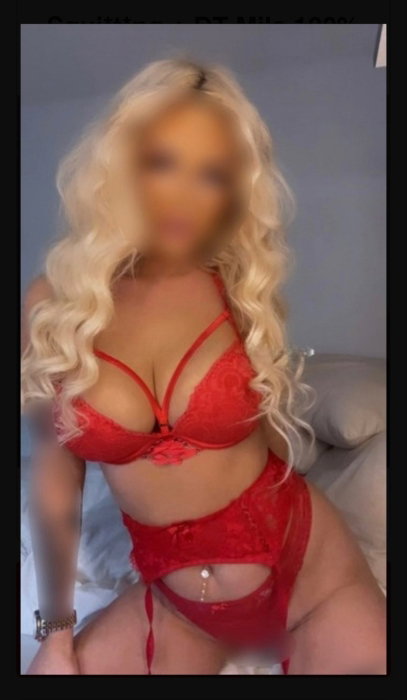 Briana - photo 2