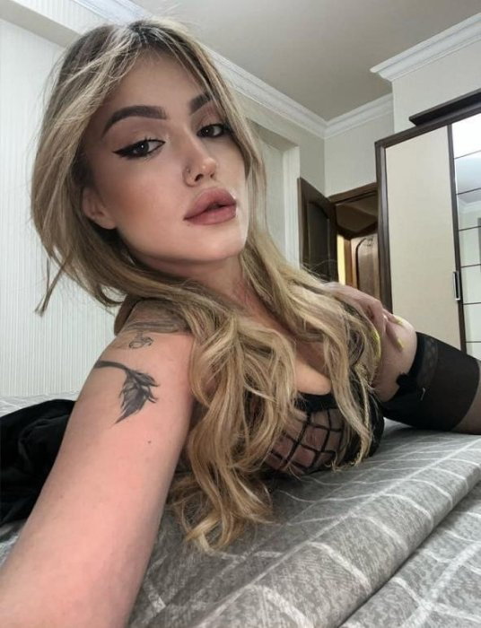 Karolina - foto 3